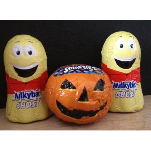 Halloween Mixed Impulse Hoodbox (contains 6 X Smarties Pumpkin & 6 Milkybar Ghost)
